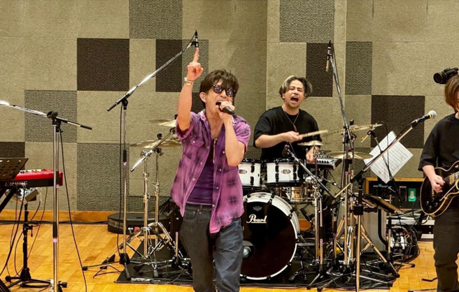 出道32年的木村拓哉首度在IG直播，涌入6万人同时观看。 （图／摄自IG takuya.kimura_tak）