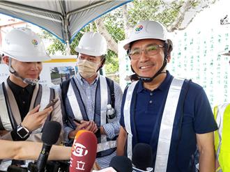 新北奧運選手簽名逾4小時挨批蹭熱度  侯友宜喊抱歉稱選手樂於簽完