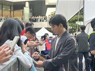 致敬奧運英雄 蔣萬安：中山國中校門口別名「麟洋路」