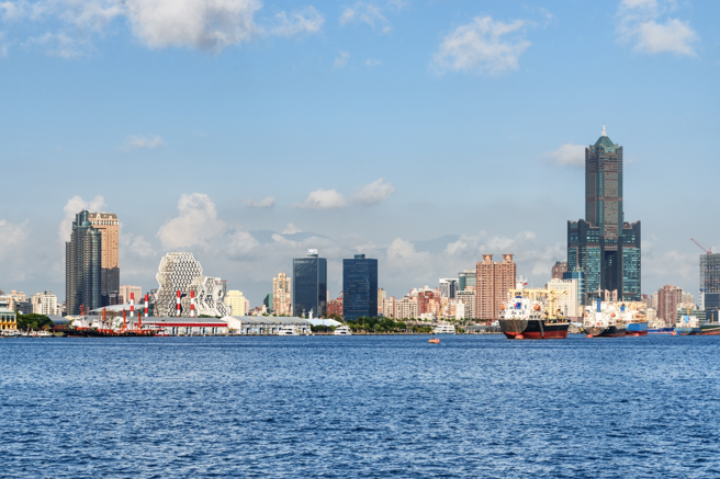 高雄港景开阔，加上近年的硬体建设，吸引不少海外游客。（示意图。图：shutterstock/达志）