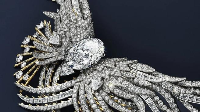 TIFFANY Blue Book系列「蒼穹萬象」飛羽凌空（Wings）鑽石項鍊。（Tiffany & Co.提供）