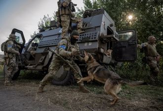 影》炸毁「战略大桥」俄难运送补 乌军将为1事付代价
