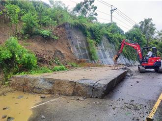 台南182線擋土牆崩塌管制通車 「跑山聖地」變險路