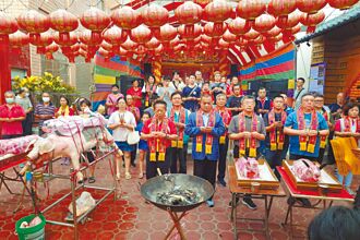 梧棲蓮塘蔡18年普 供品500桌