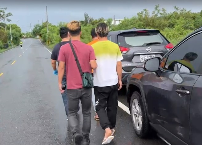 恆春知名豎孤棚2度冠軍旗手涉案 ，4天後要參賽。(戴志揚翻攝)