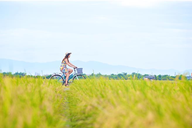 時序入秋，轉涼的天氣適合安排溫泉之旅，加上下半年沒有連假，宜蘭礁溪成為旅遊目的地的熱門選項，業者推出住房優惠誘客。(捷絲旅宜蘭礁溪館提供)