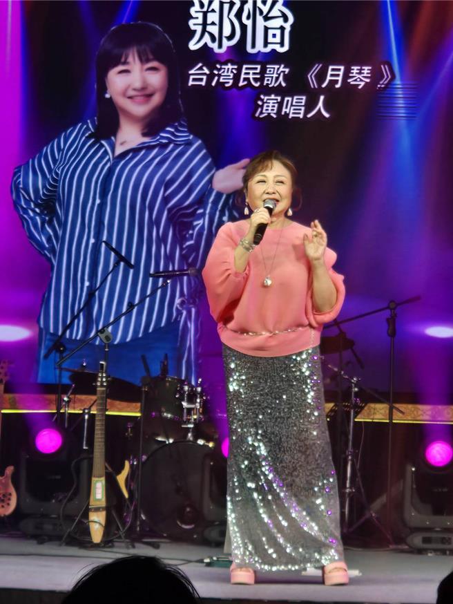 郑怡日前赴新加坡开唱。（星光娱乐提供）