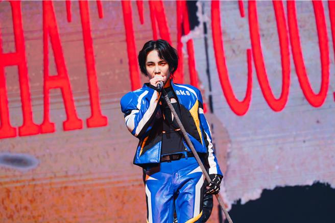 Key在演唱会上带来多首个人代表歌曲。（远雄创艺提供）