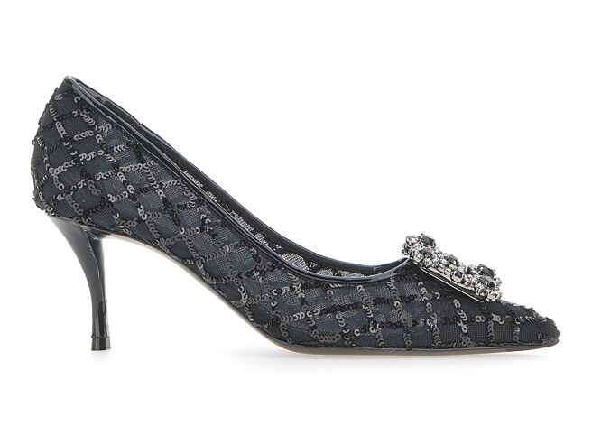 Flower Strass黑色蕾絲網紗花鑽高跟鞋，8萬3800元。（Roger Vivier提供）