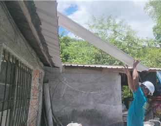 凱米颱風毀家園 高雄志工赴花蓮助單親爸修繕房屋