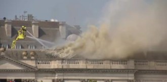 英国萨莫塞特府惊传火警 梵谷莫内名画险遭劫