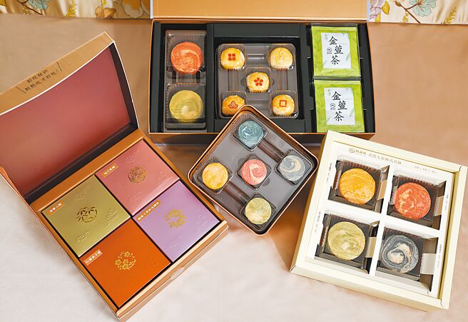 點水樓月餅由專業師傅手作嚴選天然食材，無添加防腐劑。（陳俊吉攝）