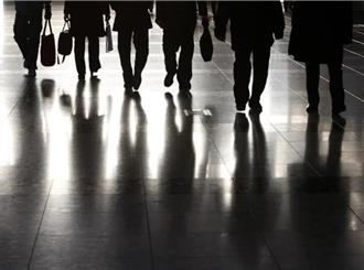 就業機會兩極分化 韓國「躺平青年」人數創新高