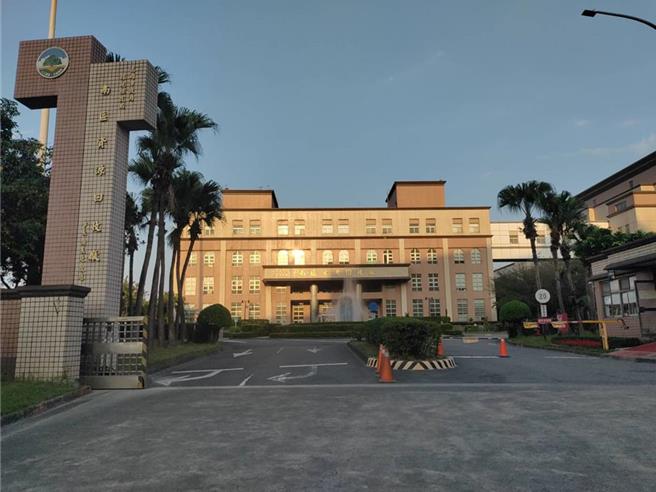 高雄南区焚化厂建厂营运已超过20年，高市府环保局将以促参BOT推动南区厂建新替旧，专家学者多表示肯定。（资料照片）