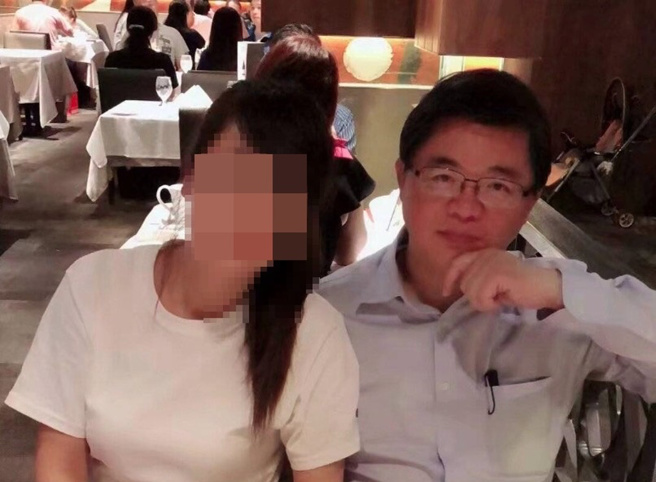 交通部長李孟諺（右）今日遭爆婚外情，目前他已口頭請辭。（圖 / 取自PTT）