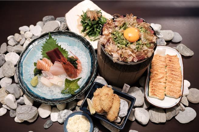 米崙丼饭屋可嚐到丼饭、生鱼片、炸物等日式料理。（云朗观光集团提供）