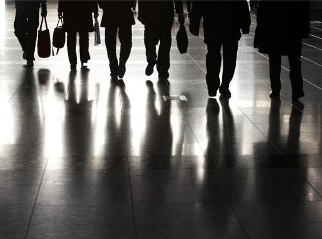 韓國社會競爭激烈，兩極分化的就業市場讓青年深感重壓（示意圖／路透社）