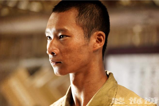 黄冠智被讚挑战演技高峰。（公视提供）