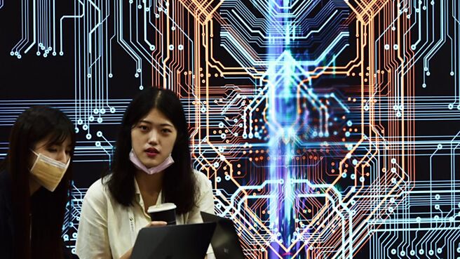 谷歌前執行長施密特評價台灣科技發展的強項與痛點，值得政府決策官員、大學校長及企業執行長們深思。圖／本報資料照片