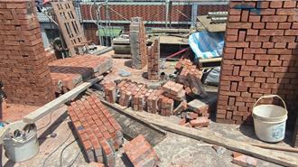 桃園八德建築工地意外 1工人不慎遭磚牆壓傷