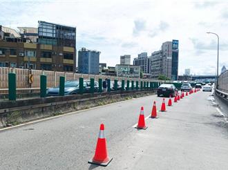 台一高架橋護欄遭撞破 蔣萬安：後續修復將與新北保持聯繫