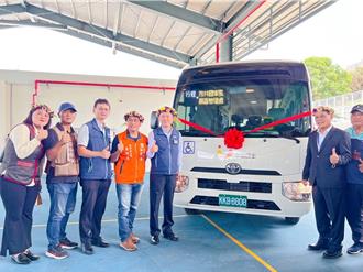 屏東安心就學幸福巴士通車 三地門學童快樂上學