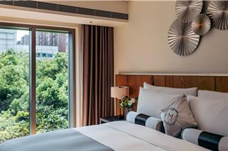 慕軒、和逸推「8月會員快閃住房專案活動」