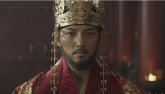 池昌旭暌違11年演古裝急「領便當」！李洙赫露出真面目謀取王位