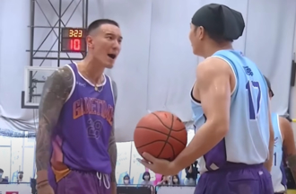 王阳明被盖火锅怒喷网红脏话！2年前火爆画面被挖出　粉丝全摇头