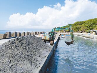 疑毁生态 大福西沙滩工程喊卡