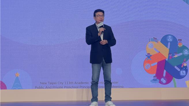 新北市副市長劉和然今天在公私立幼兒園長（主任）會議，訴說去年面對餵藥案風波的心境。（呂健豪攝）