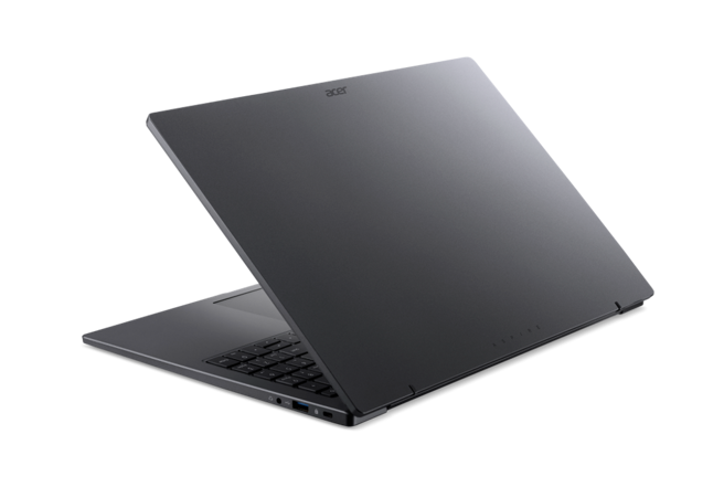 Aspire Lite 15内建Windows 11 Home in S mode，同时拥有Microsoft M365家用版一年，满足文书处理需求。（Acer提供）