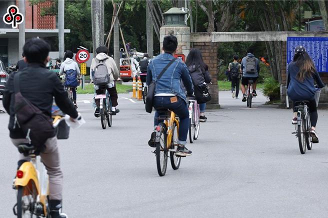 審計部於最新公布的112年度中央政府總決算審核報告當中，公布境外生休學比例，即休退學占比都在5％左右，當中最明確原因在於工作因素。（示意圖／本報資料照）