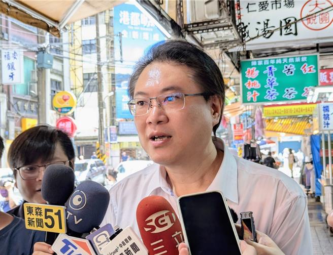 民進黨祕書長林右昌認為，國民黨陣營聲稱TPASS是四市合作的政績，是「割稻尾」的表現。（張志康攝）