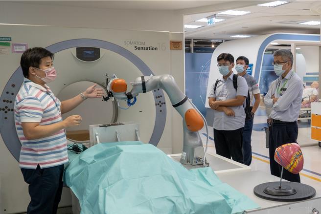 工研院「科技產業CTO研發高階主管研習班」今年邁入第4屆，課程號召技術專家領軍授課，傳授勝任技術長CTO的秘訣。（工研院提供／邱立雅竹縣傳真）