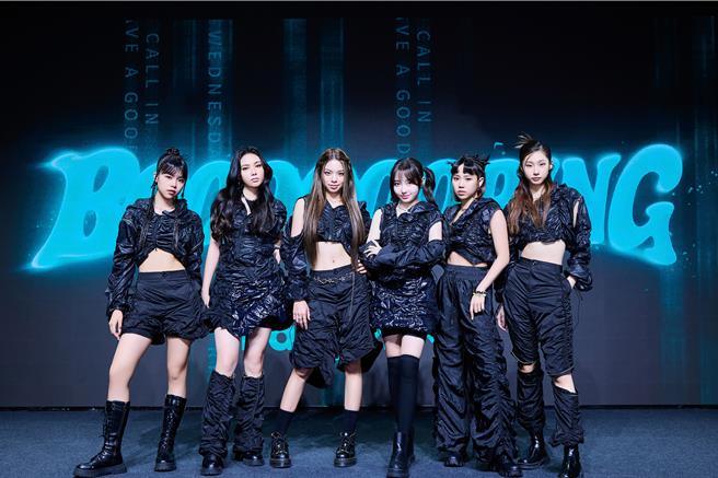 「babyMINT」20日舉辦出道記者會，成員丞妘（左起）、Vikky、粼粼、栩栩、品妡、熙妍。（華研國際提供）