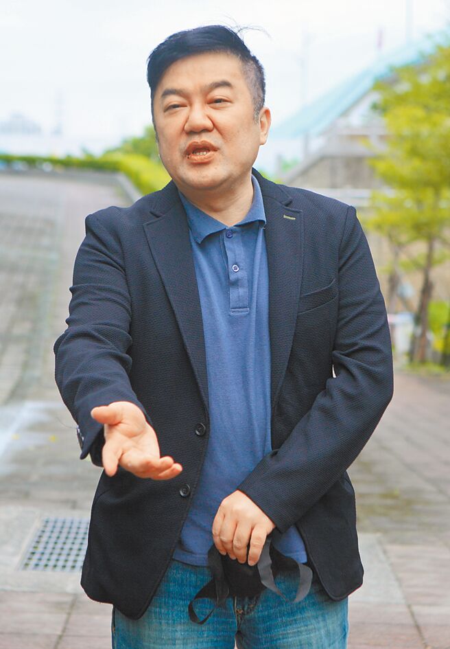 李孟谚多次被爆与前远航董事长张纲维（图）会面，此次传出不伦的女子被爆住在张纲维旗下桦福集团建案。（本报资料照片）