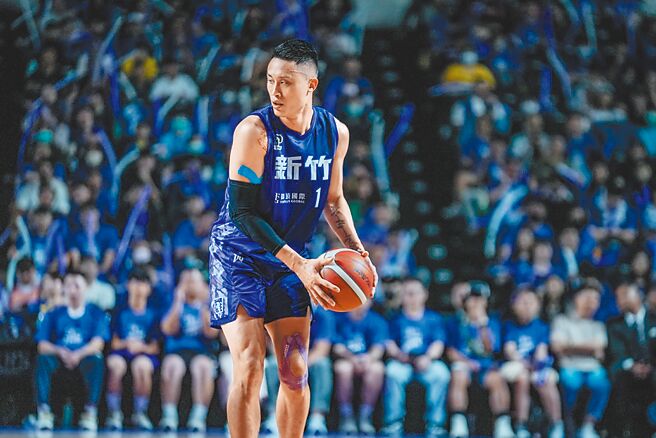 攻城獅19日宣布開除施顏宗，原因是他上周遭地檢署偵訊後現金交保。（PLG提供）