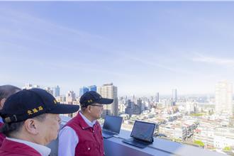 視察台1高架車流 侯友宜：狀況穩定、拚2個月內修復