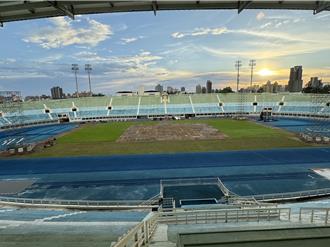 肯爺驚爆取消來台　桃園體育場主舞台已全數撤除