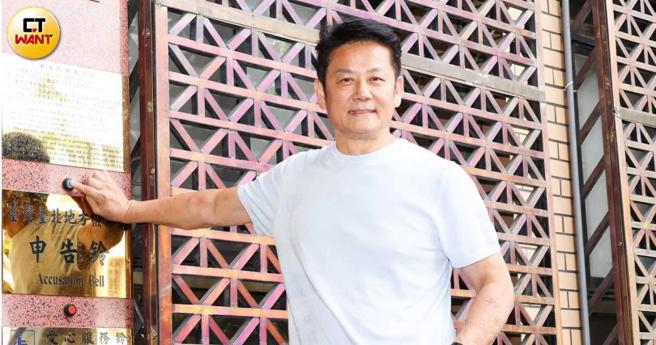 上月徐乃麟曾到台北地院按鈴申告，又重提對不起唐從聖一事。（圖／記者林士傑攝）