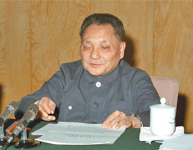 8月22日是前大陸已故領導人鄧小平誕辰120周年，大陸多家官媒21日紛紛刊文緬懷鄧小平，更稱將改革進行到底是最好紀念。（新華社）