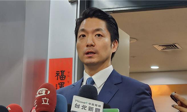 國外網站近日公布「亞洲最適合步行的城市」調查，台北市在被選入的30個城市中吊車尾。對此交通局跟觀傳局都予以駁斥強調「不具參考價值」外，蔣萬安21日受訪時也直言，北市在改善行人環境上做了很多努力，且數據都能予以佐證。（丁上程攝）