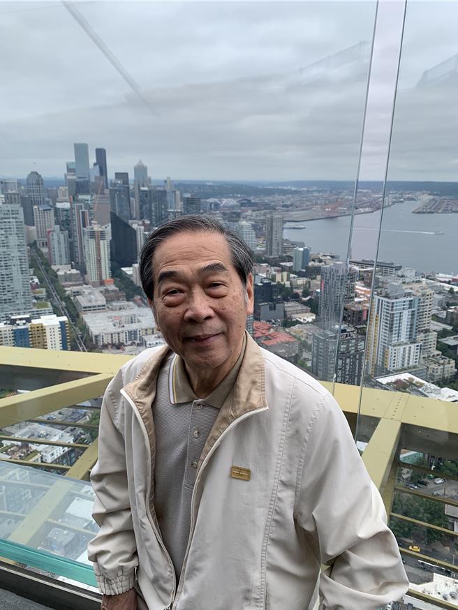 黃冬富教授一生投入美術史研究、藝術教育與創作，為南部美術史建立扎實基礎。（高雄市文化局提供／任義宇高雄傳真）