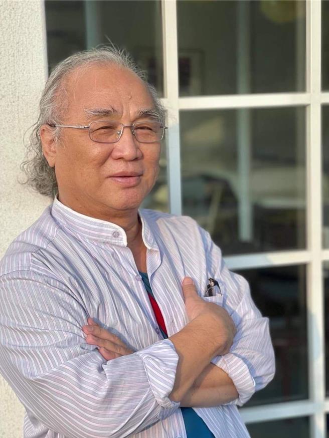 資深作家吳錦發從事文學創作逾40年，書寫主題多元，極具有在地及國際影響力。（高雄市文化局提供／任義宇高雄傳真）