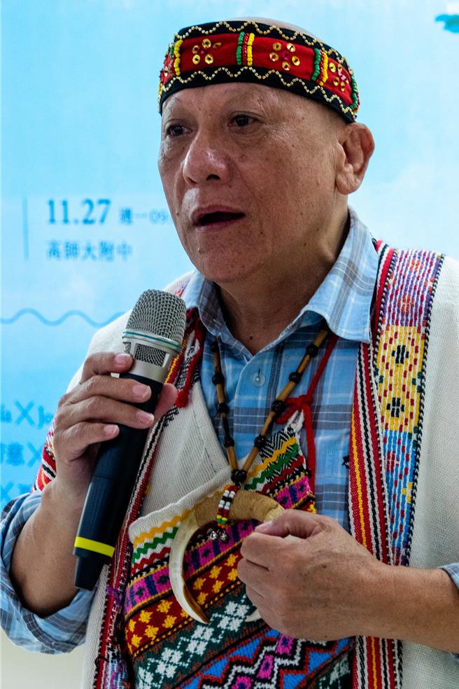 布農族詩人卜袞‧伊斯瑪哈單‧伊斯立端堅持用母語從事文學創作，致力於部落文化資產保存與教育。（高雄市文化局提供／任義宇高雄傳真）