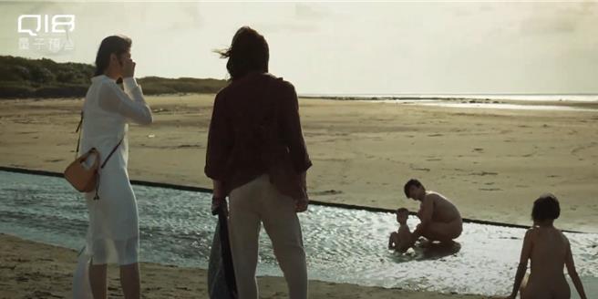 李千娜、趙逸嵐在《Q18量子預言》終有一場戲是在「天體營」場景。（三立提供）