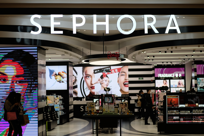 知名美妝品牌Sephora證實在大陸進行裁員。（圖：shutterstock/達志）
