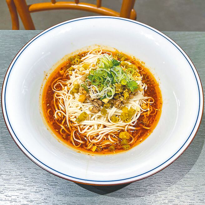 绣球老板娘曾经营江浙私厨，故此处的麵食以川味和江浙风味为主，口味辛香，辣度相对温和。（台湾米其林指南提供）