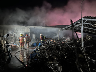 汐止資源回收場大火   老婦重傷、外籍女看護無生命跡象